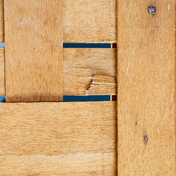 Longaberger Sleigh Basket Holiday With Wrought Iron Runner 16811 Woven Red Green - Picture 7 of 12